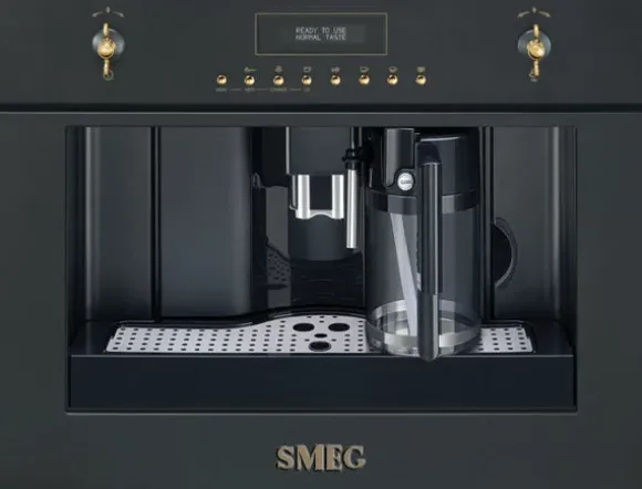 Ekspres do kawy Smeg CMS8451A