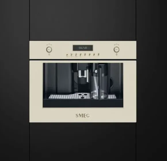 Ekspres do kawy Smeg CMS8451P